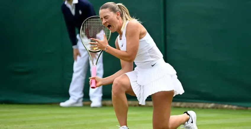 Marta Kostyuk erleidet in Wimbledon eine schwere Verletzung
