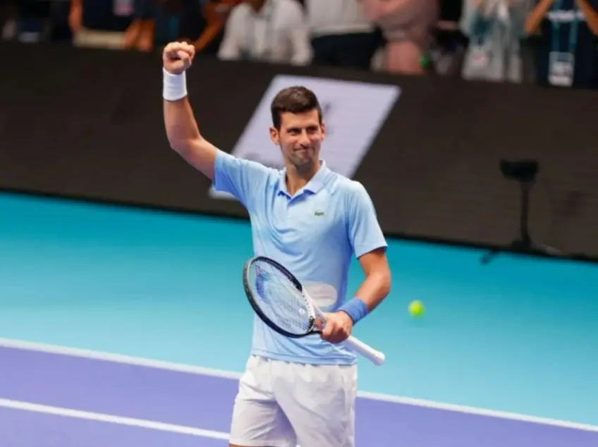 Novak Djokovics Reaktion nach dem Sieg über Cristian Garin bei den Astana Open