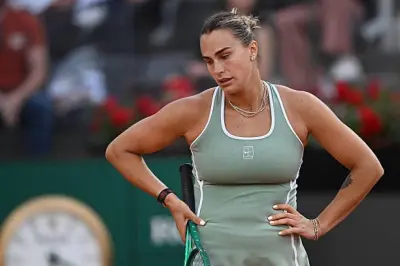 Aryna Sabalenka kämpft mit Rückenproblemen vor Roland Garros