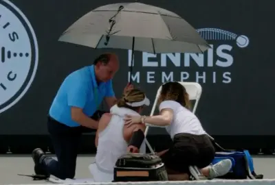 Ekaterina Alexandrova bricht auf dem Platz in Memphis zusammen, Gegnerin in Tränen aufgelöst
