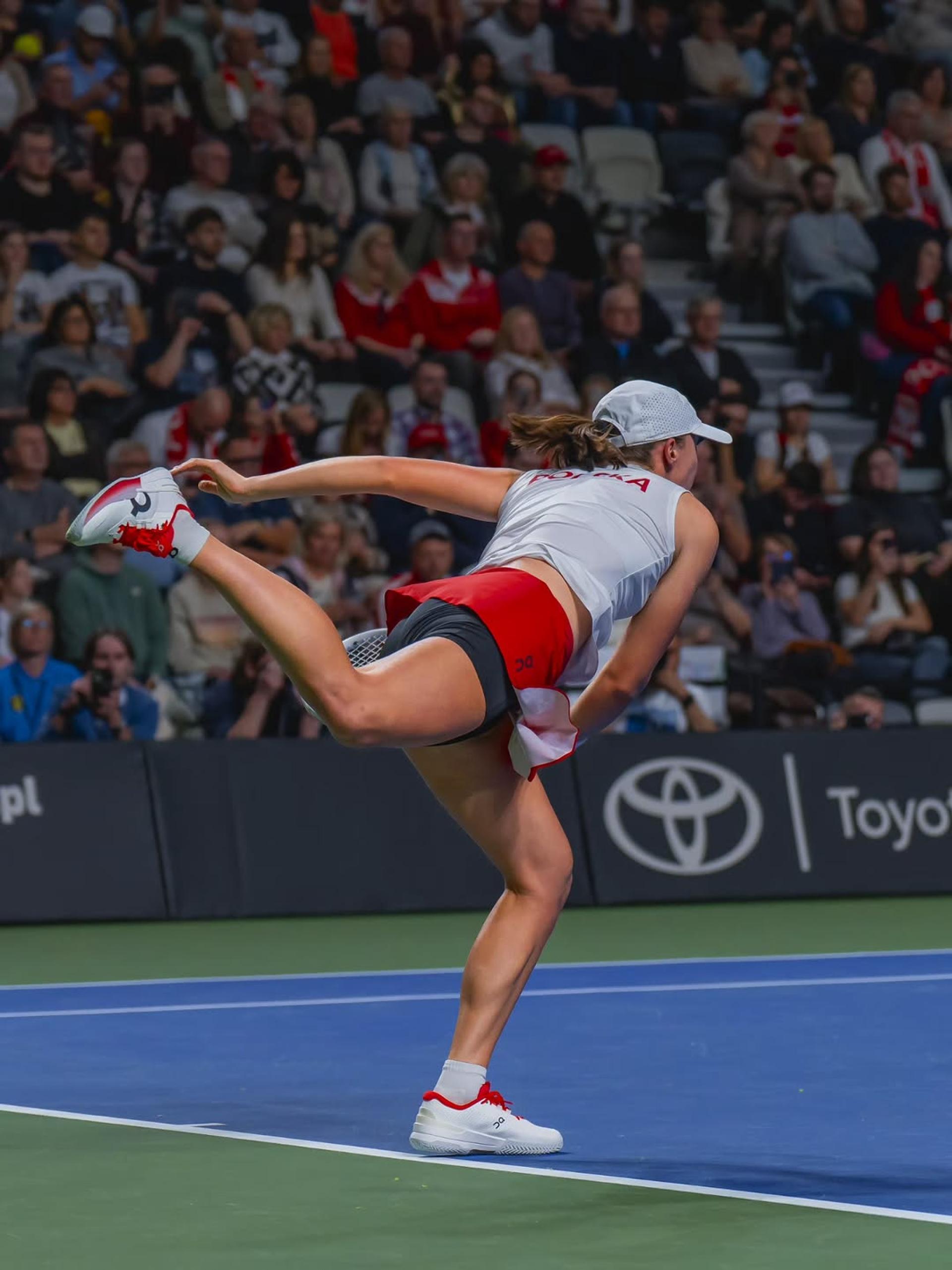 Iga-Swiatek-f-hrt-Polen-zum-3-0-gegen-Neuseeland-in-Gorz-w