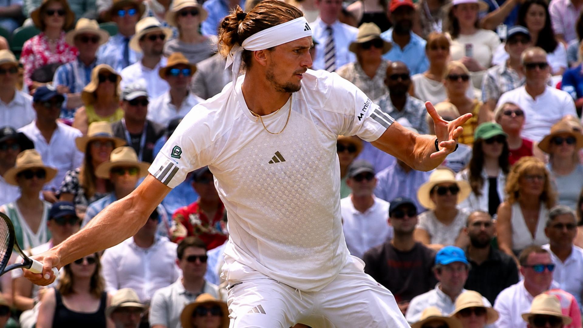 Jim Courier erklärt, was Alexander Zverev ändern muss, um Jannik Sinner zu besiegen.