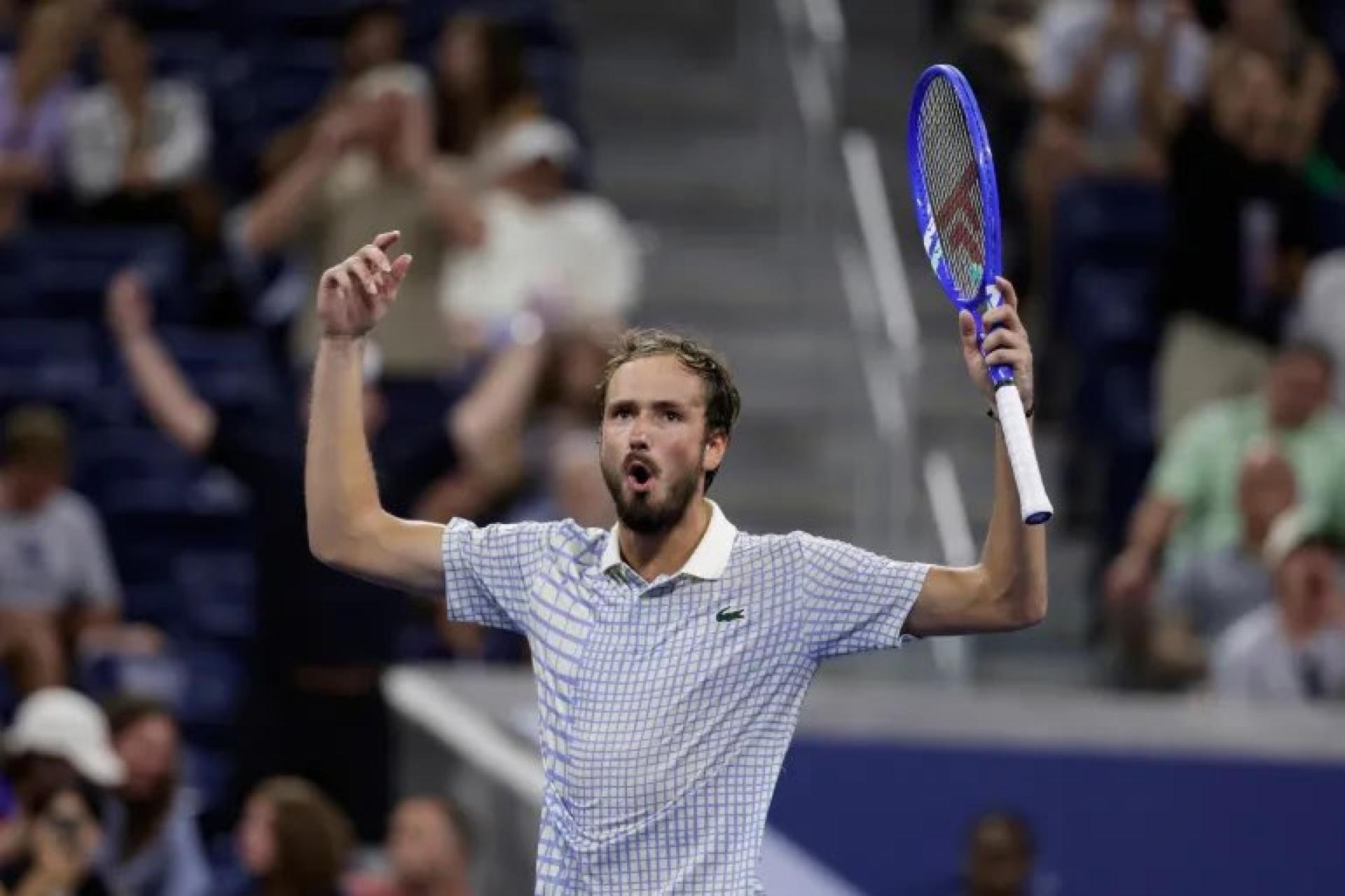 Medvedev hält trotz Respekt vor Sinner und Alcaraz am Angriff fest